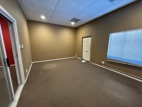 8124-8142 Orion Ave, Van Nuys, CA en alquiler Foto del edificio- Imagen 2 de 4