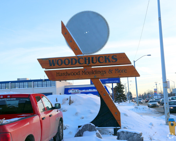 11205 156 St NW, Edmonton, AB en alquiler - Foto del edificio - Imagen 2 de 3