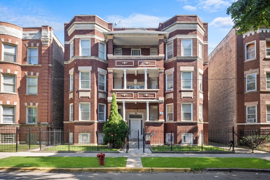 6129 S Eberhart Ave, Chicago, IL en venta - Foto principal - Imagen 1 de 7