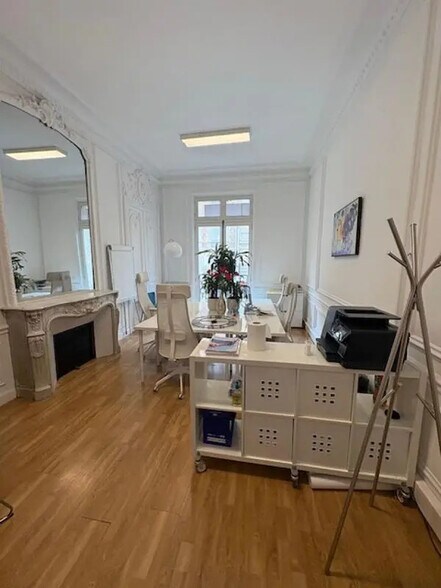 57 Rue Pierre Charron, Paris en alquiler - Foto del interior - Imagen 2 de 11