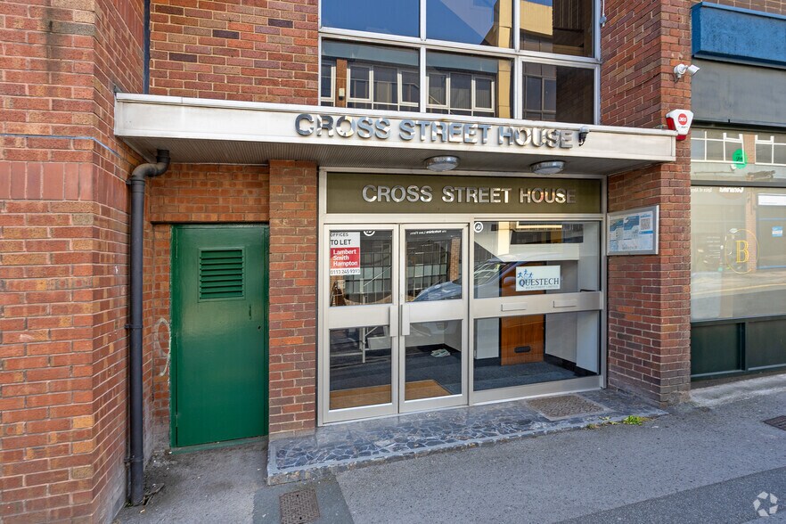1-3 Cross St, Wakefield en alquiler - Foto del edificio - Imagen 2 de 3