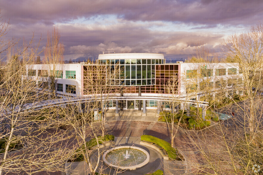 13775 Commerce Pky, Richmond, BC en alquiler - Foto del edificio - Imagen 2 de 11