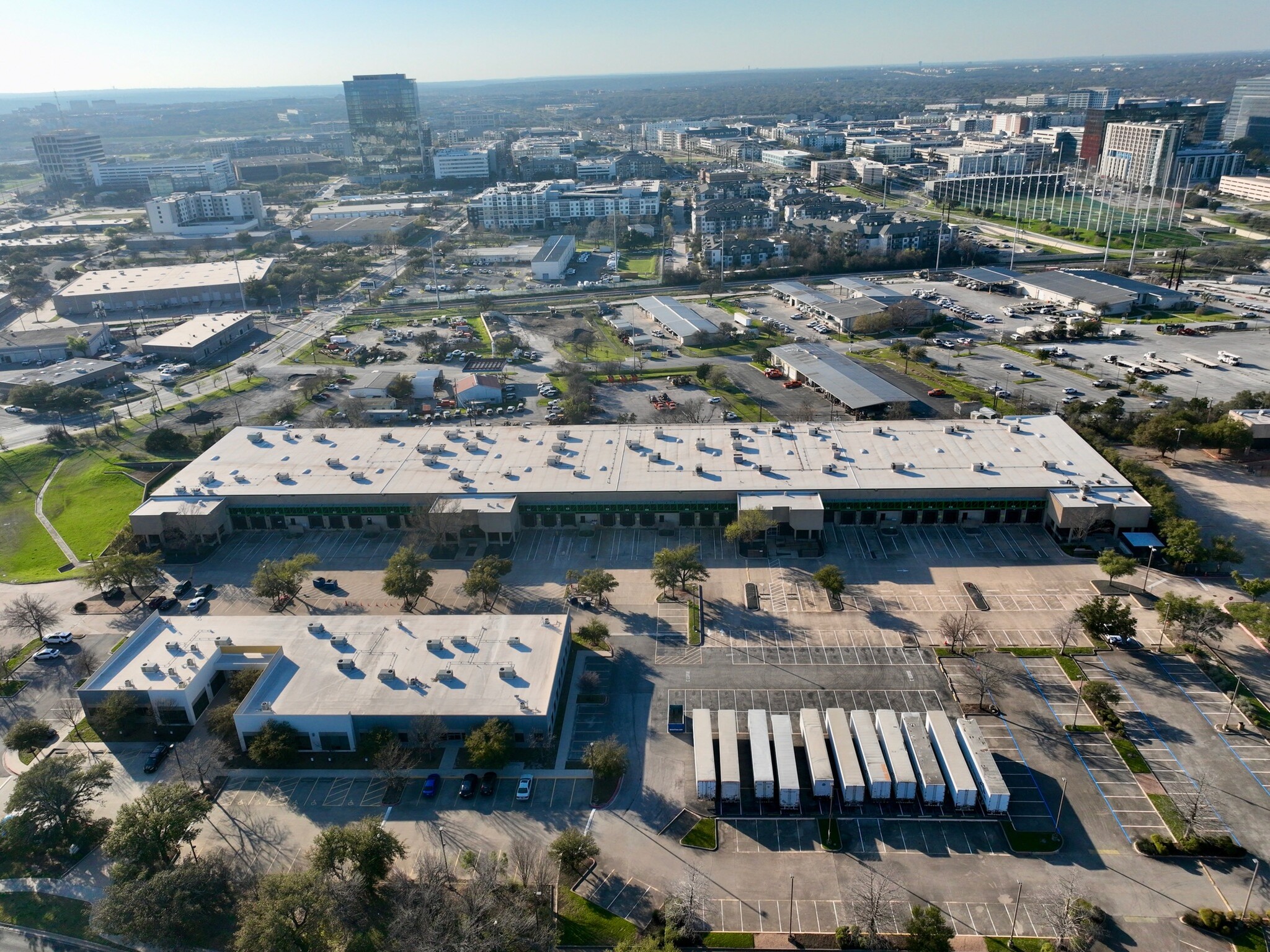 2214 Braker Ln, Austin, TX en alquiler Foto del edificio- Imagen 1 de 89