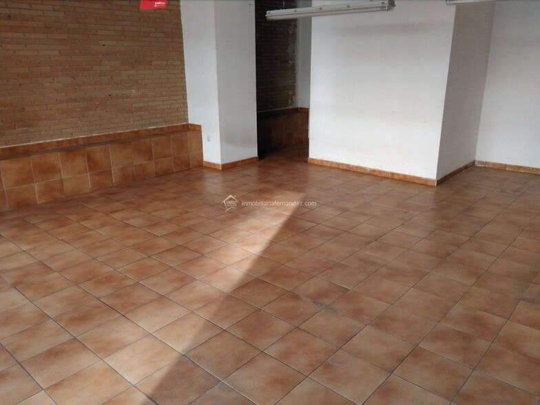 Local en Cáceres, Cáceres en alquiler - Foto del interior - Imagen 2 de 6