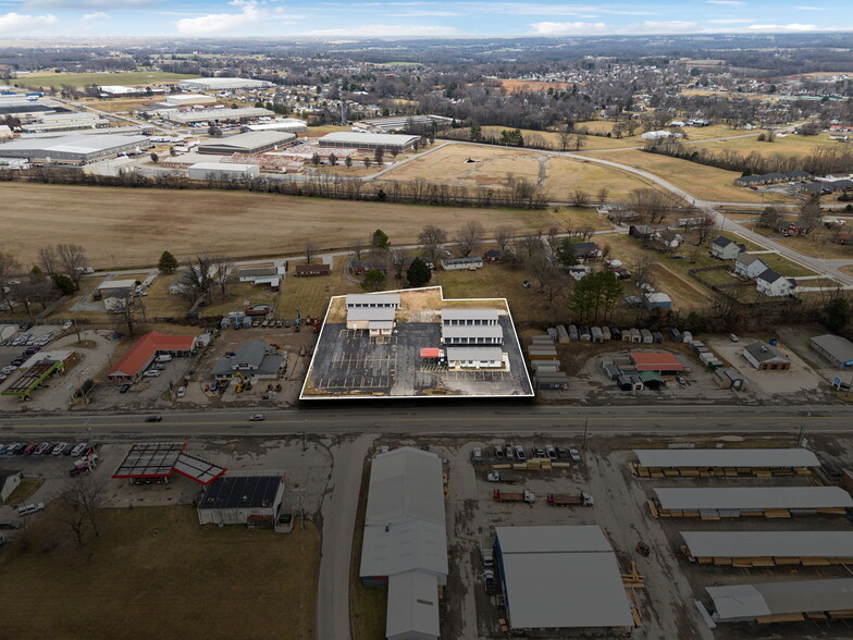 461 N Broadway, Portland, TN en venta - Foto del edificio - Imagen 2 de 16