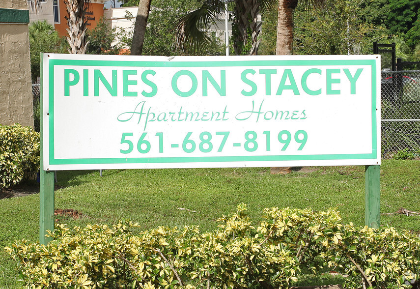 5276 Stacy St, West Palm Beach, FL en venta - Foto del edificio - Imagen 2 de 4