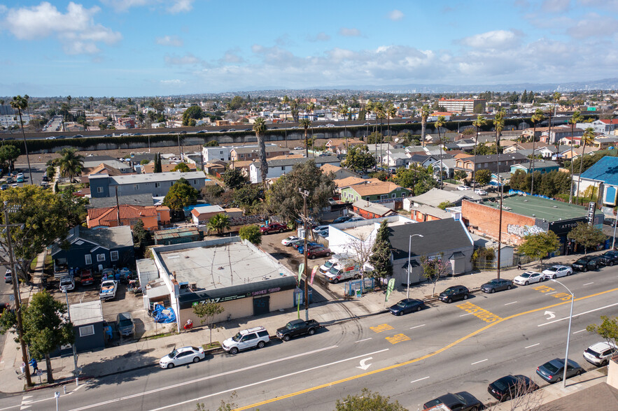 7417-7421 S Broadway, Los Angeles, CA en venta - Foto del edificio - Imagen 2 de 5