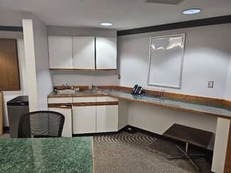 Más detalles de 879 Victoria St, Prince George, BC - Oficina en venta