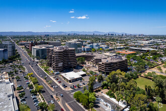 2398 E Camelback Rd, Phoenix, AZ - vista aérea  vista de mapa - Image1