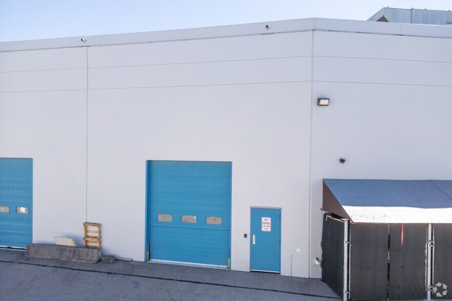 8755 Ash St, Vancouver, BC en alquiler - Foto del edificio - Imagen 3 de 18