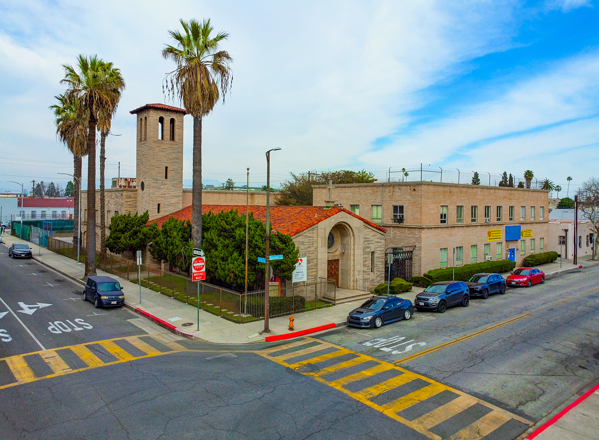 2665 Clarendon Ave, Huntington Park, CA en alquiler Foto del edificio- Imagen 1 de 26