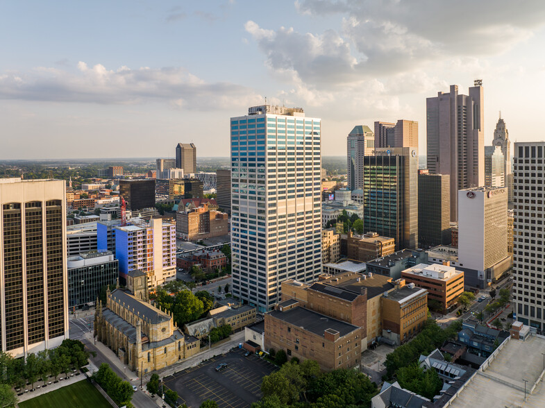 180 E Broad St, Columbus, OH en alquiler - Foto del edificio - Imagen 1 de 17