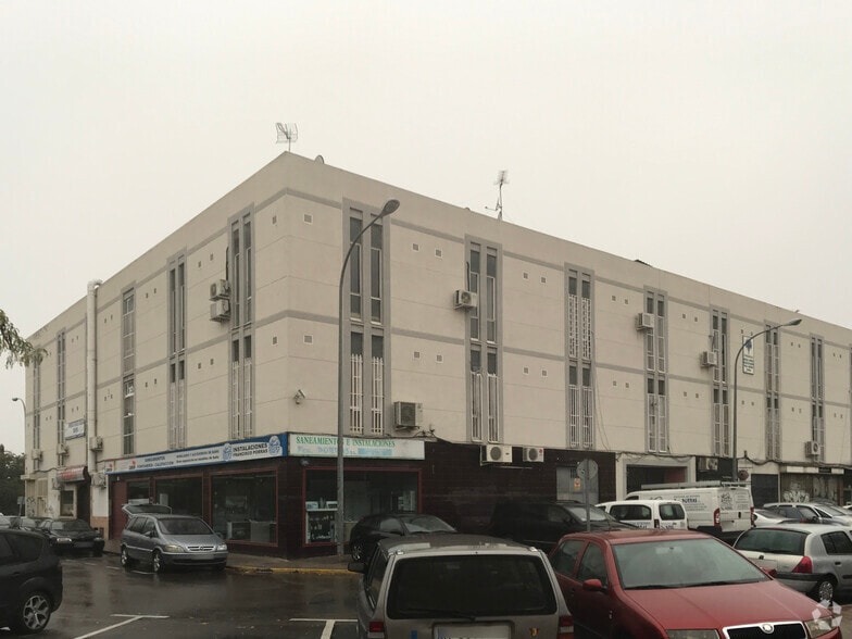 Avenida de las Regiones, 2, Fuenlabrada, Madrid en venta - Foto del edificio - Imagen 2 de 2