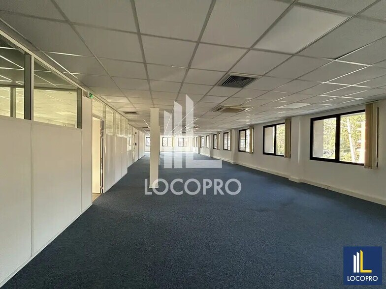 1360 Route Des Dolines, Valbonne en alquiler - Foto del edificio - Imagen 3 de 18