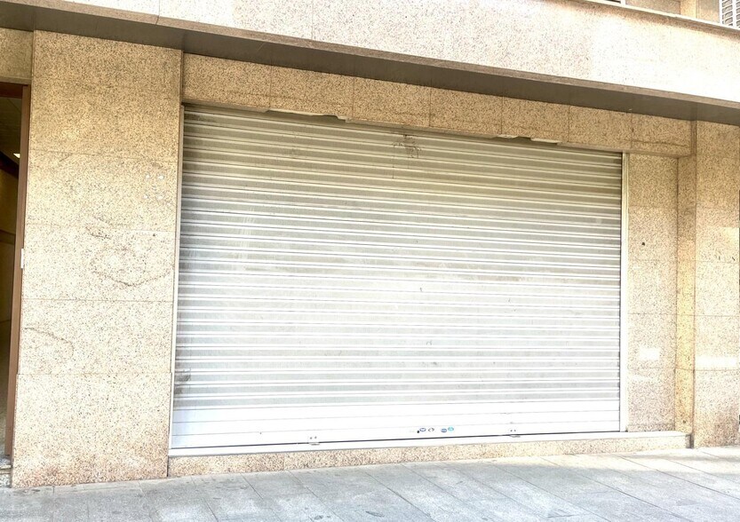 Local en Granada, Granada en alquiler - Foto del edificio - Imagen 3 de 30