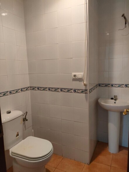 Local en Cantillana, Sevilla en alquiler - Foto del interior - Imagen 3 de 11