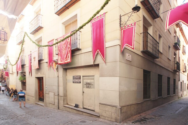 Más detalles de Calle Alfileritos, 21, Toledo - Edificio residencial​ en venta