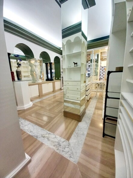 Local en Córdoba en venta - Foto del interior - Imagen 2 de 6