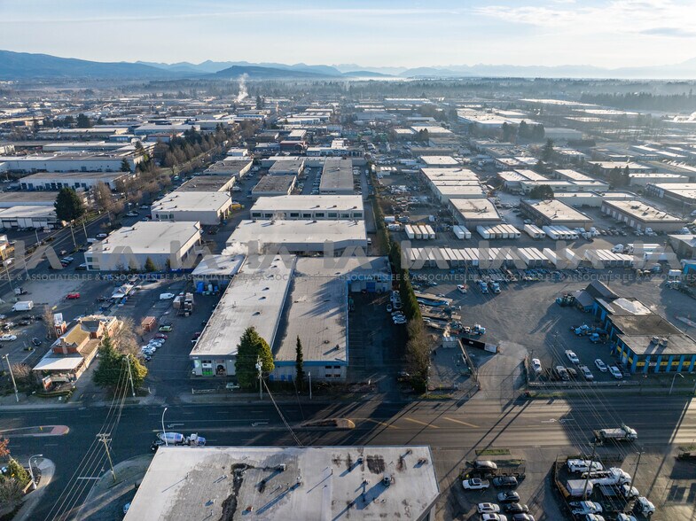 9520 192nd St, Surrey, BC en alquiler - Foto del edificio - Imagen 3 de 30