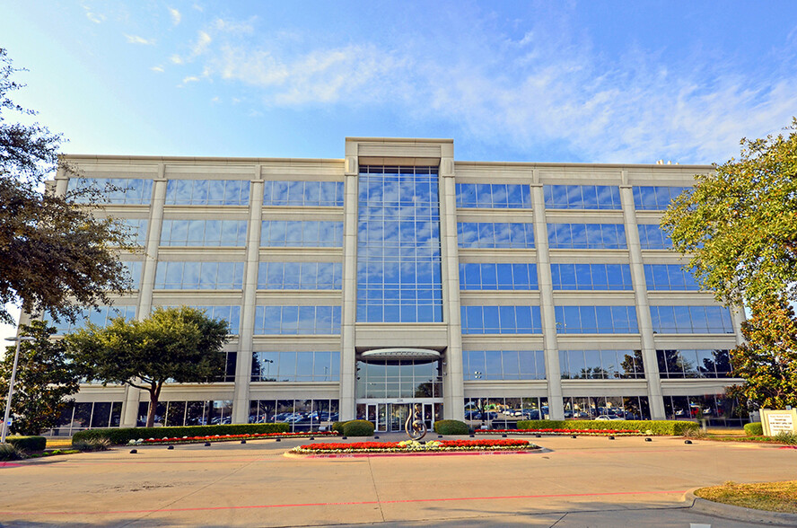 2591 N Dallas Pky, Frisco, TX en alquiler - Foto del edificio - Imagen 2 de 7