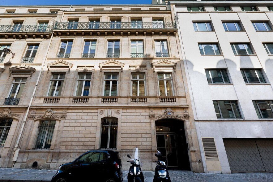 27 Rue De Bassano, Paris en alquiler - Foto del edificio - Imagen 3 de 10