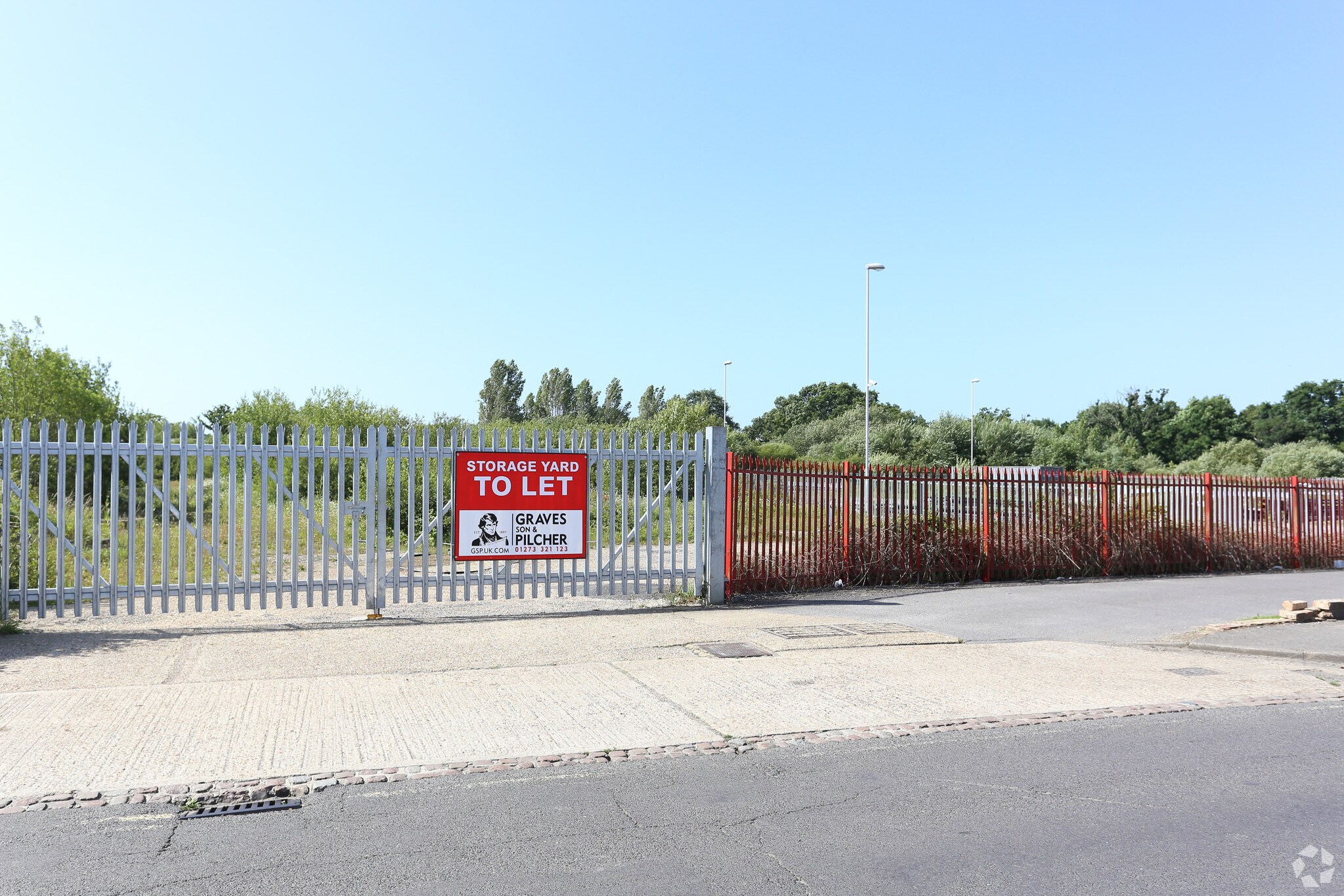 61 Victoria Rd, Burgess Hill en alquiler Foto principal- Imagen 1 de 6