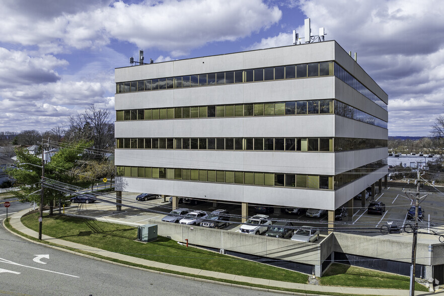 475 Market St, Elmwood Park, NJ en alquiler - Foto del edificio - Imagen 1 de 17