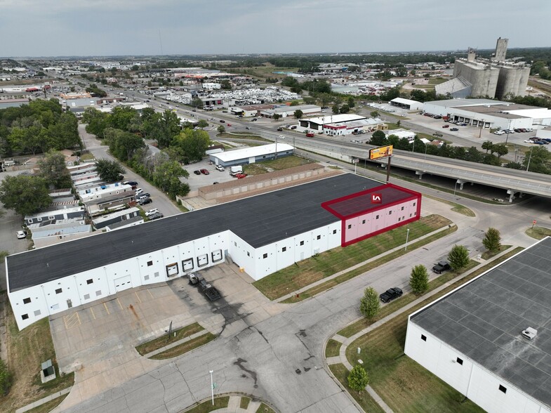 2600 Kimco Dr, Lincoln, NE en alquiler - Foto del edificio - Imagen 1 de 10