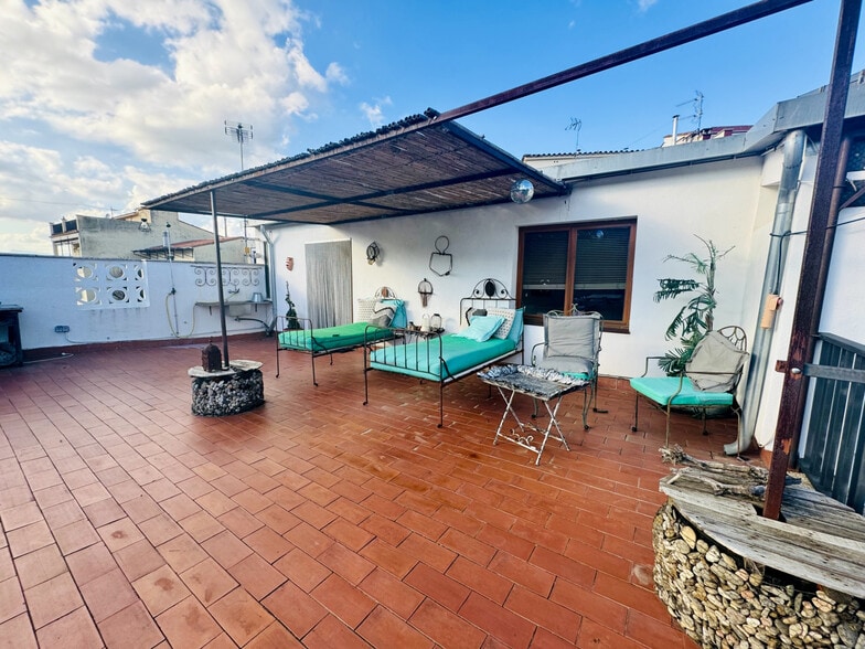 Oficina en Girona en venta - Foto del edificio - Imagen 2 de 80