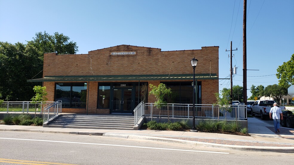 2302 Main St, Waller, TX en venta - Foto del edificio - Imagen 1 de 43