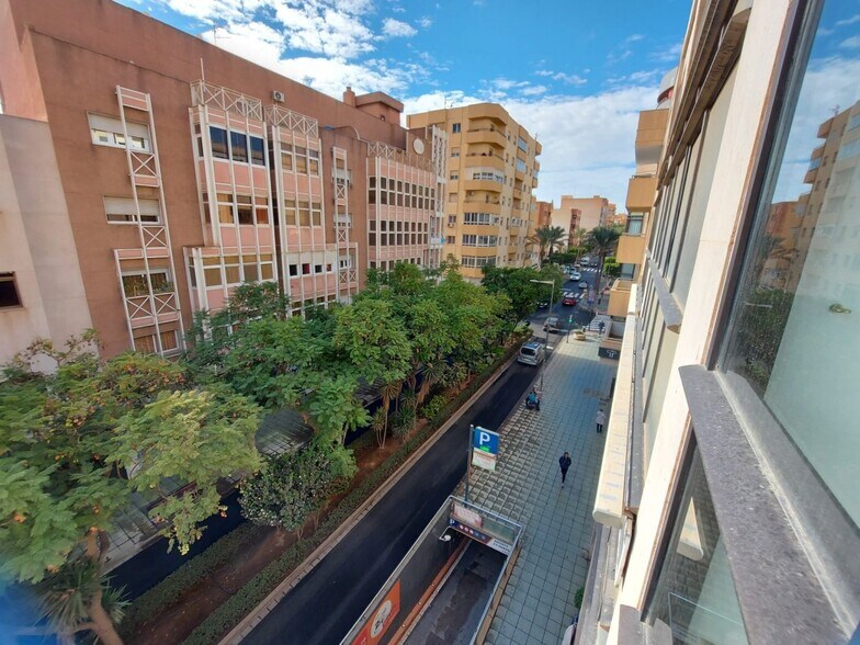 Oficina en El Ejido, Almería en venta - Foto del edificio - Imagen 3 de 17