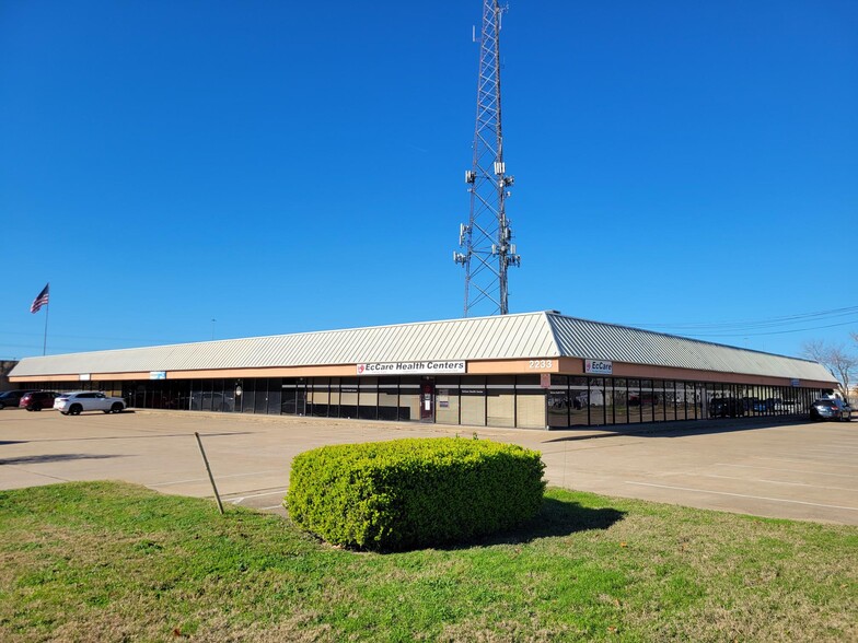 2233 E Grauwyler Rd, Irving, TX en alquiler - Foto del edificio - Imagen 1 de 5