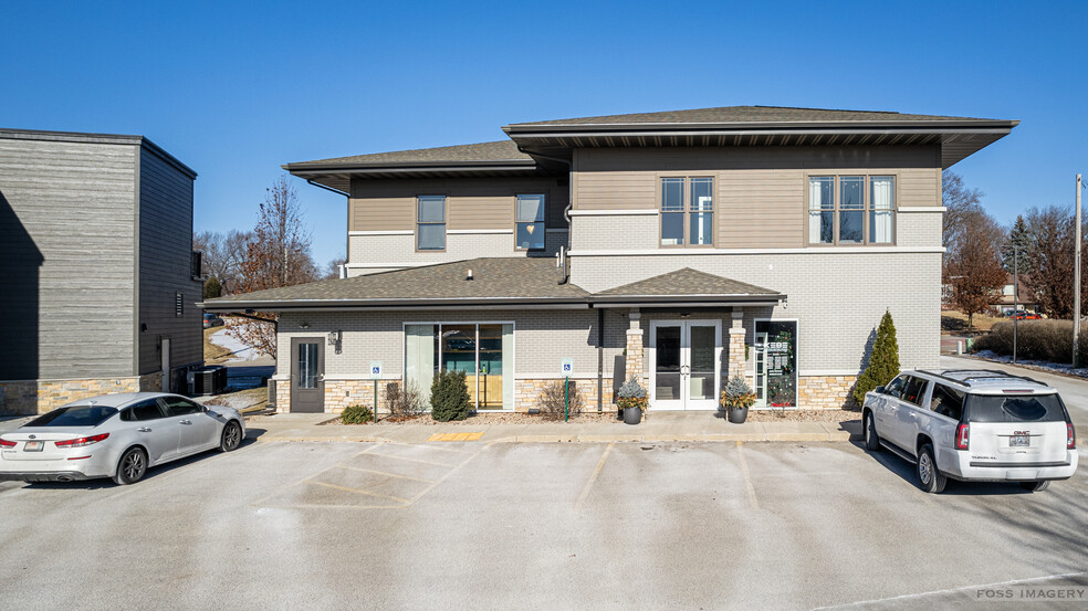 537 W Main St, Sun Prairie, WI en venta - Foto del edificio - Imagen 1 de 8