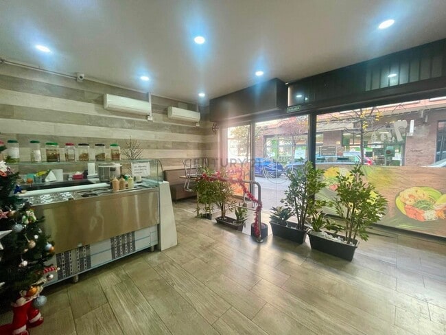 Más detalles de Local en alquiler