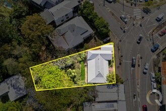 86 MacGregor Tce, Bardon, QLD - Aérea vista de mapa - Image1