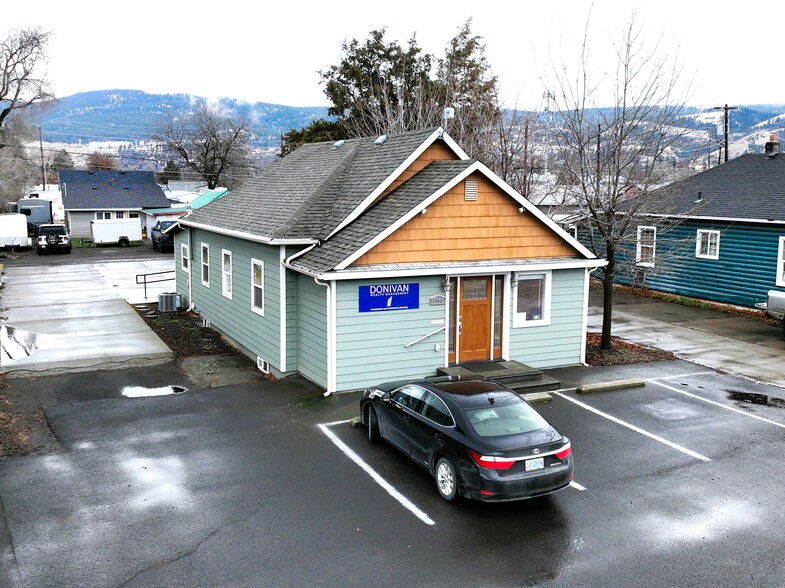 1910 Island Ave, La Grande, OR en alquiler - Foto del edificio - Imagen 1 de 21