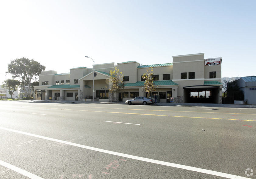 2626 Foothill Blvd, La Crescenta, CA en alquiler - Foto del edificio - Imagen 3 de 11