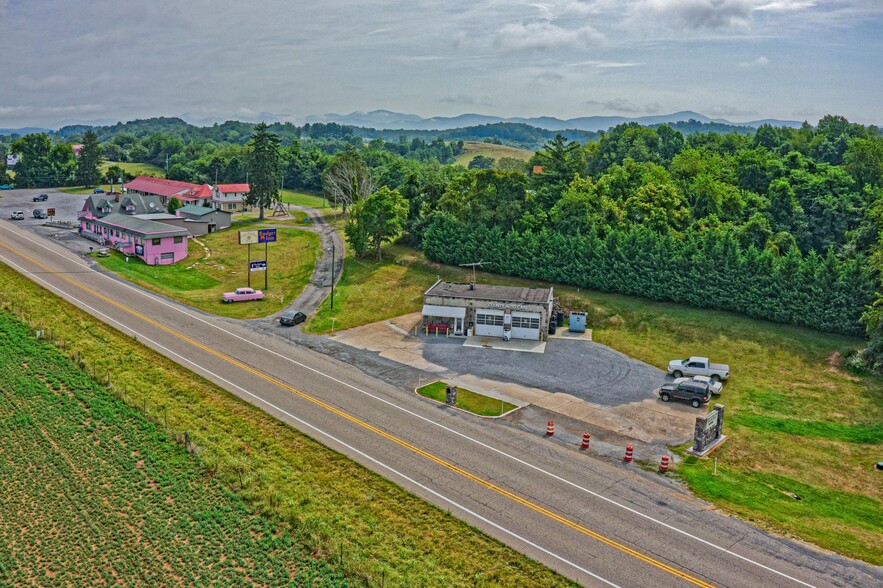 4373 S Lee Hwy, Natural Bridge, VA en venta - Foto del edificio - Imagen 2 de 15