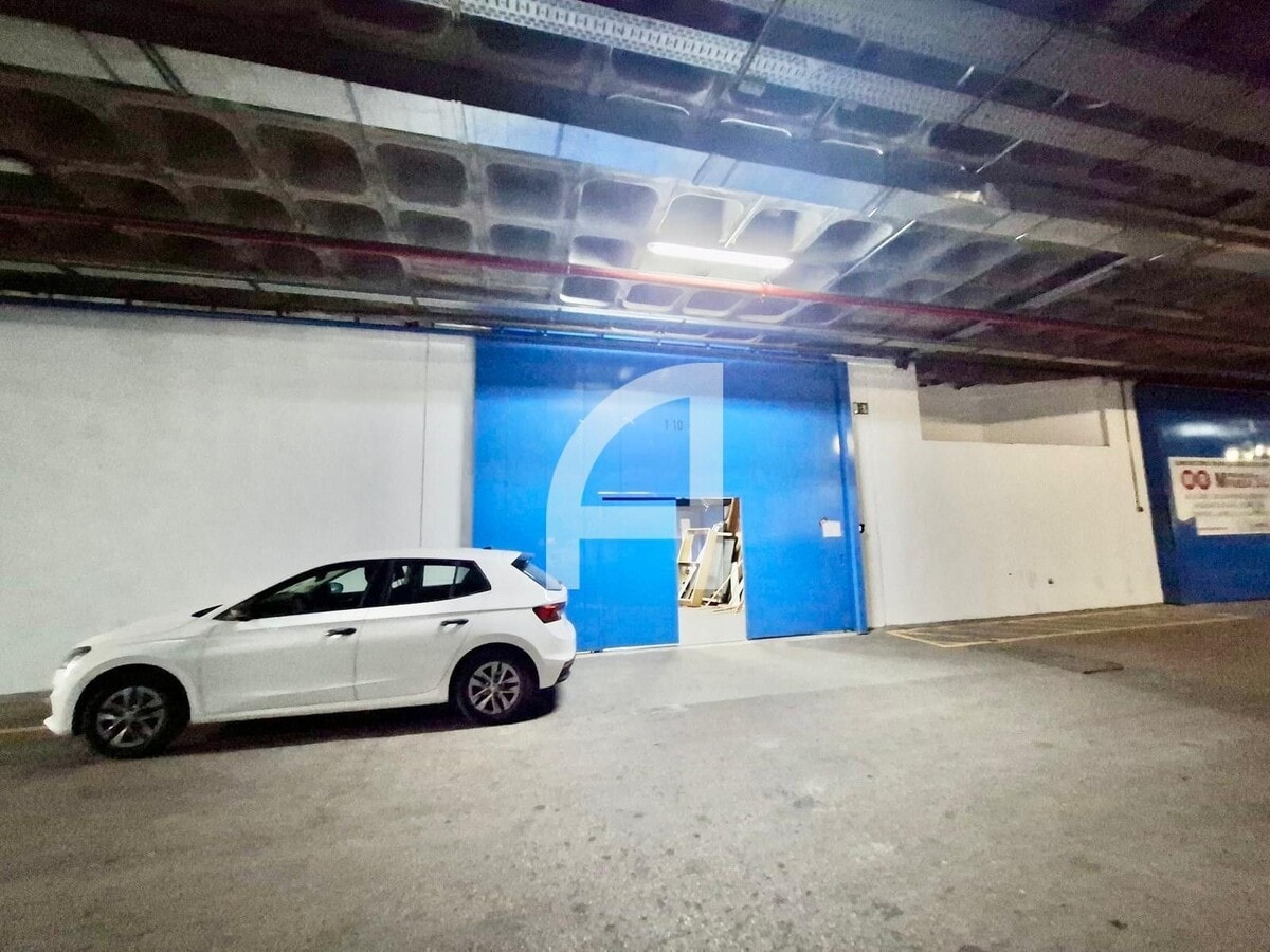 Madrid, MAD 28033 - Unidad Tr -  - Foto del interior - Image 2 of 18