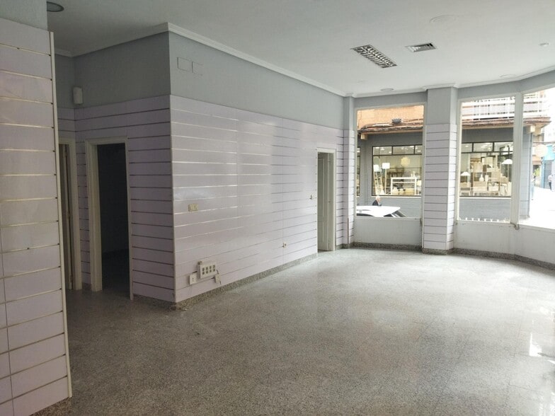 Local en Cáceres, Cáceres en alquiler - Foto del edificio - Imagen 2 de 8