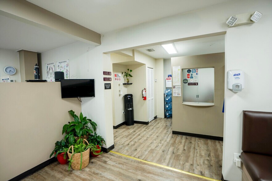 980-982 NE 126th St, Miami, FL en venta - Foto del edificio - Imagen 3 de 13