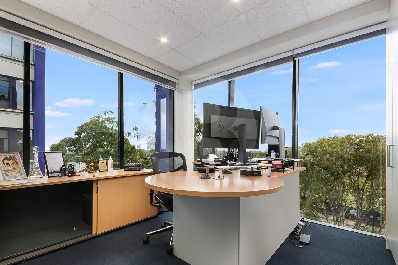 33 Lexington Dr, Bella Vista, NSW 2153 - Unidad 202 - - Foto del interior - Image 2 of 2