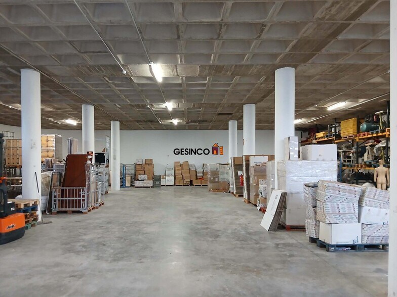 Nave en Ontinyent, Valencia en venta - Foto del edificio - Imagen 2 de 5