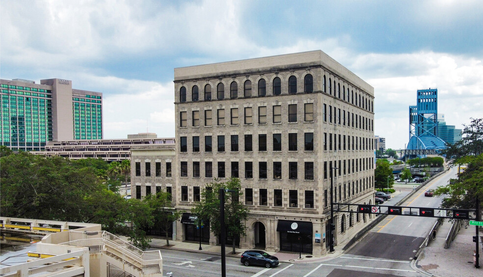 6 E Bay St, Jacksonville, FL en alquiler - Foto del edificio - Imagen 1 de 8