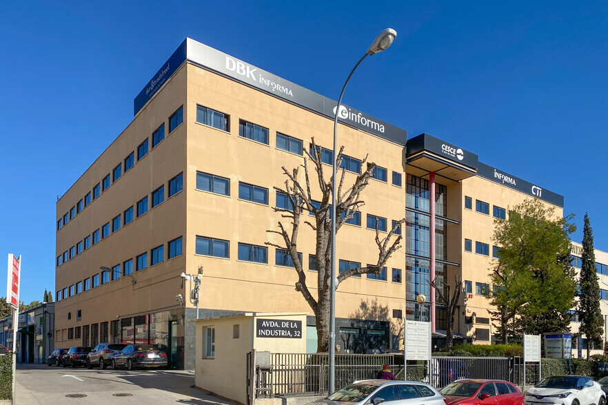 Avenida De La Industria, 32, Alcobendas, Madrid en venta - Foto del edificio - Imagen 2 de 10