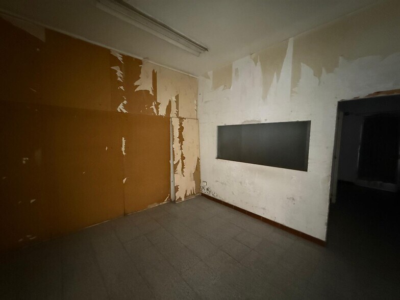 Local en Zaragoza en venta - Foto del edificio - Imagen 3 de 18