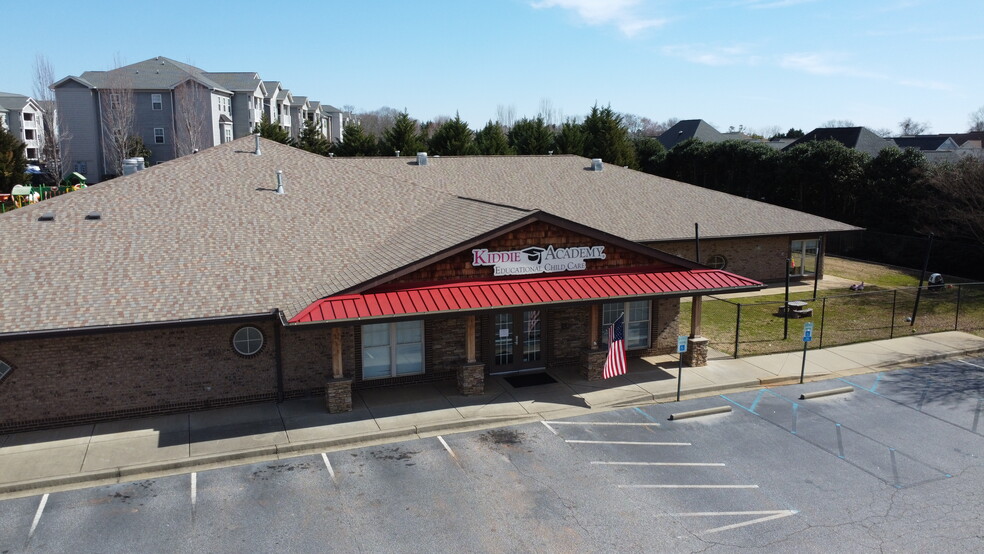 321 Scuffletown Rd, Simpsonville, SC en venta - Foto del edificio - Imagen 2 de 15