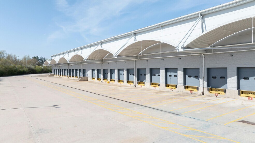 Osier Dr, Nottingham en alquiler - Foto del edificio - Imagen 1 de 5