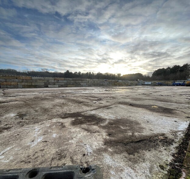 1-6 Nutfield Rd, Merstham en alquiler - Foto del edificio - Imagen 1 de 11