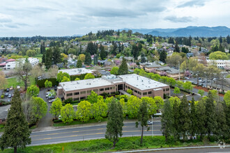 920 Country Club Rd, Eugene, OR - VISTA AÉREA  vista de mapa